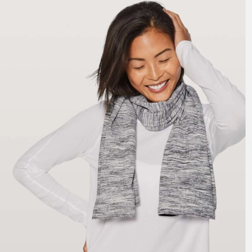 Lululemon Vinyasa Wrap Scarf